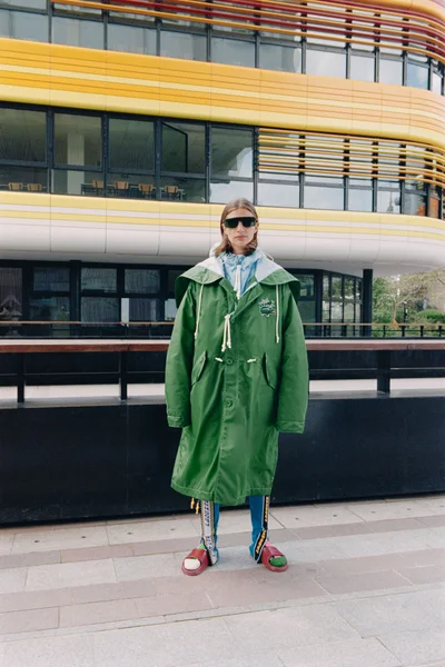 Look 28